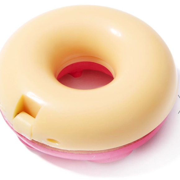 🆕 🍩Glamour Dolls Flour Child Doughnut Lip Gloss - Picture 5 of 7